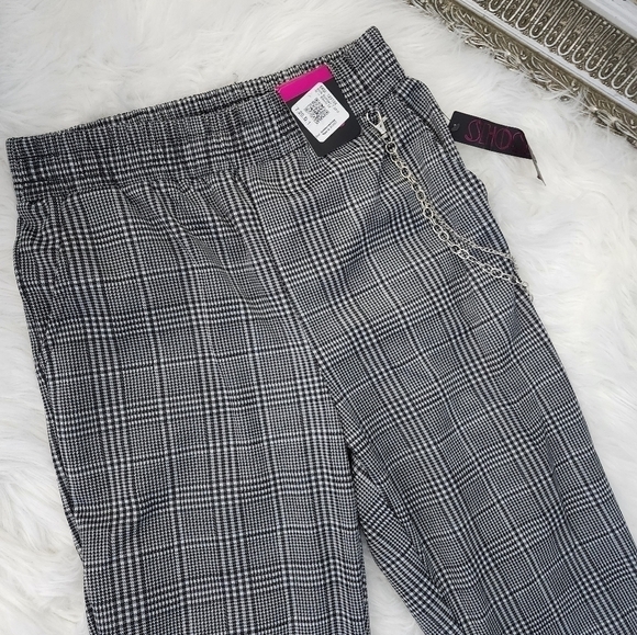 Shosho Plaid Chain Joggers Size Medium. New. - Picture 2 of 6